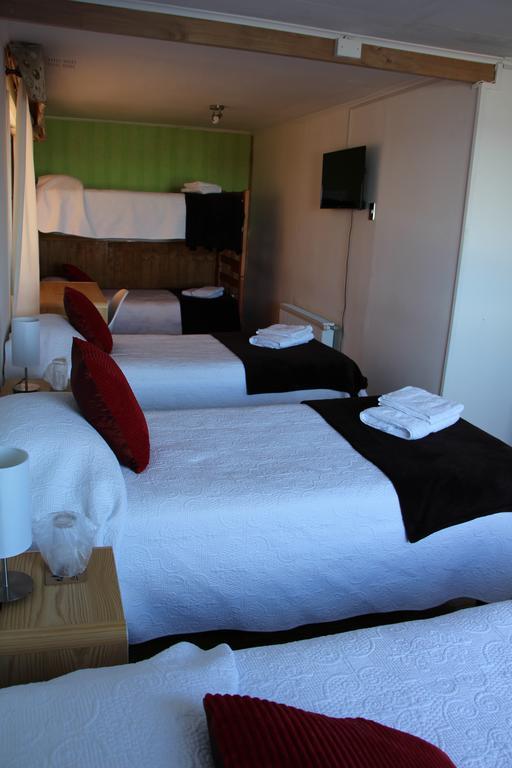 Hostal Fernando De Magalhaes Пунта Аренас Екстериор снимка