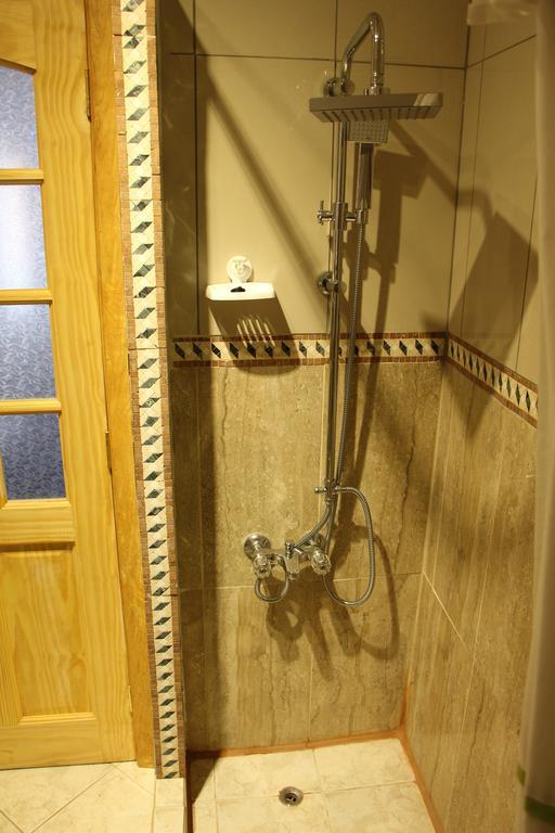 Hostal Fernando De Magalhaes Пунта Аренас Екстериор снимка