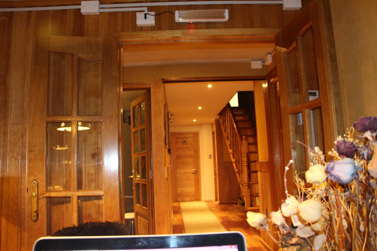Hostal Fernando De Magalhaes Пунта Аренас Екстериор снимка