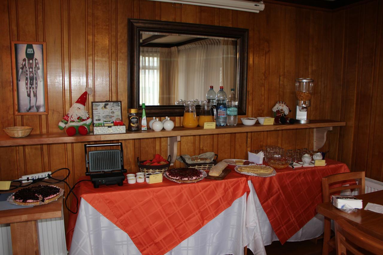 Hostal Fernando De Magalhaes Пунта Аренас Екстериор снимка